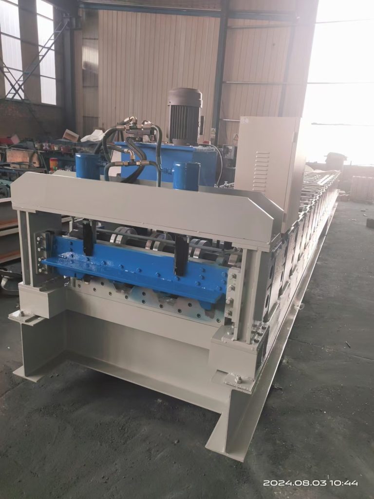 floor decking machine